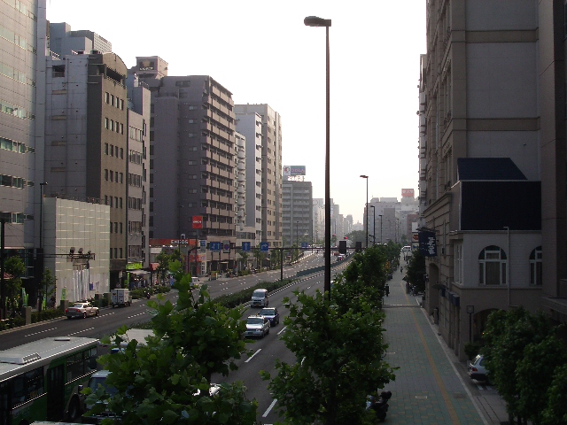 亀戸駅前からビル方向を撮影